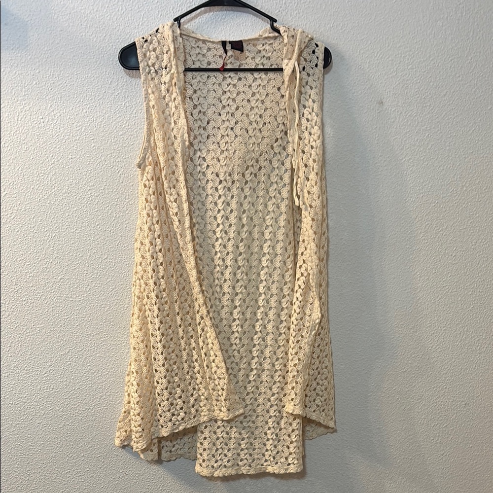 Heart N Crush Crochet Sleeveless Vest with hood size medium